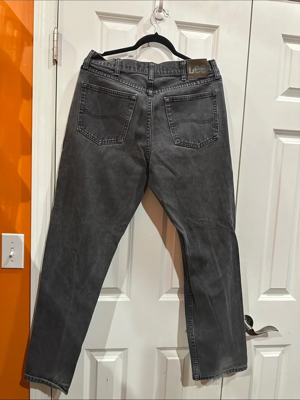 Lee Men's Relaxed Black Jeans size 34x32